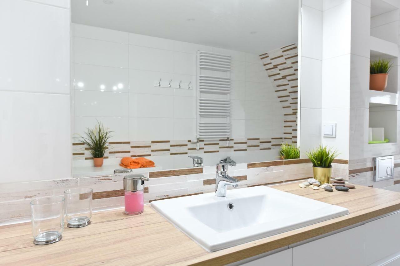 Apartment Centrum Z Miejscem Parkingowym *